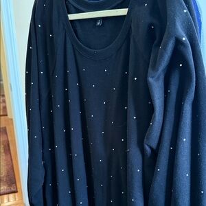 Torrid studded black sweatshirt. NWOT size 6